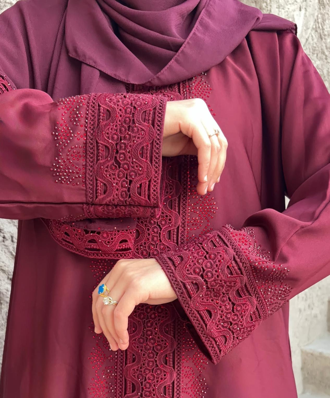 SHEIKHA BURGUNDY
